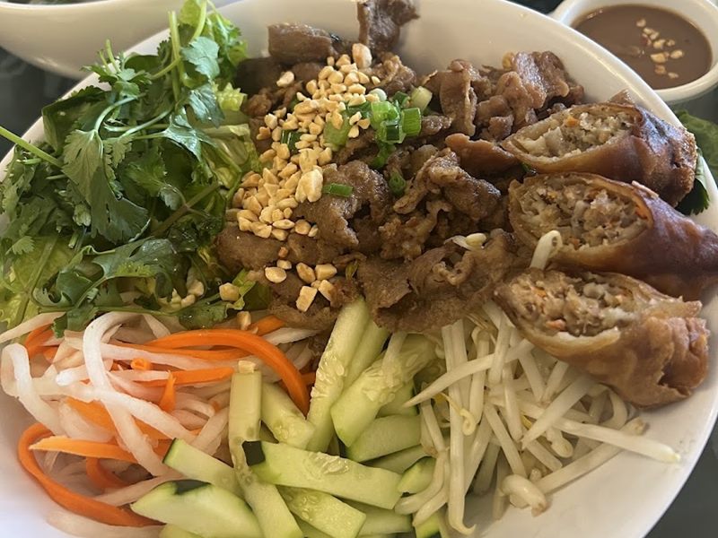 Happy Phở food